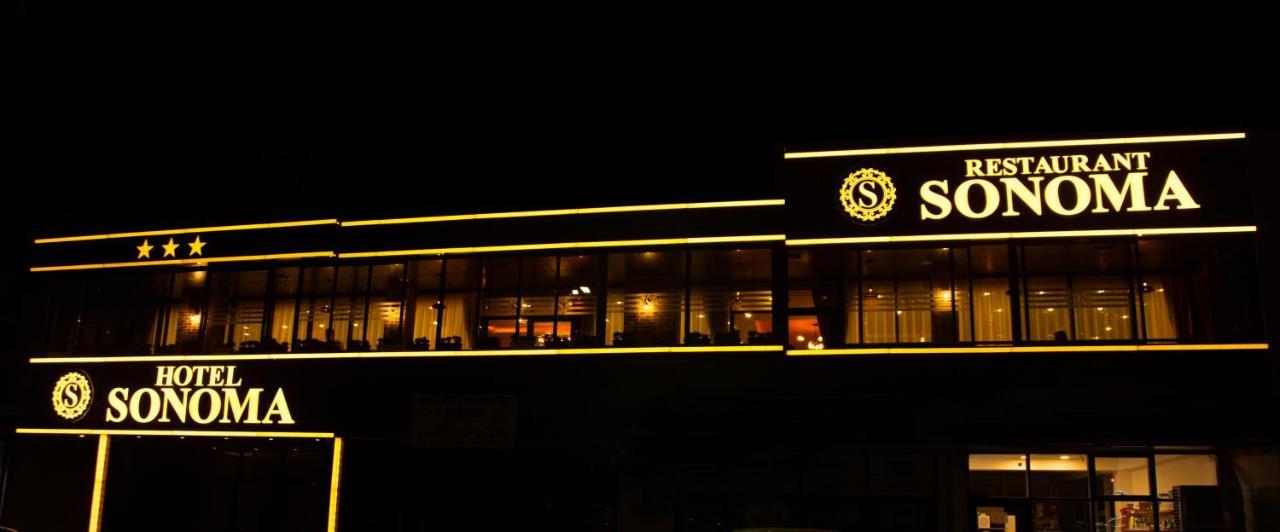 Hotel Sonoma Kosovo Polje 外观 照片
