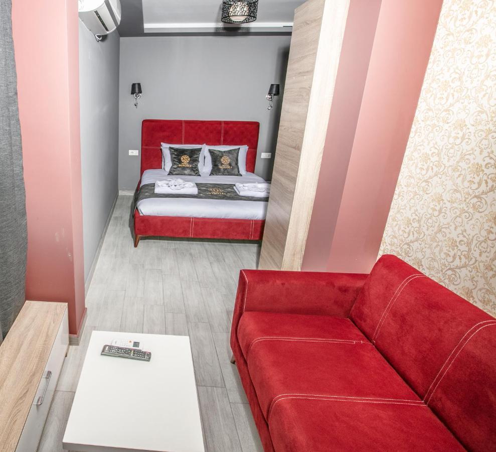 Hotel Sonoma Kosovo Polje 外观 照片